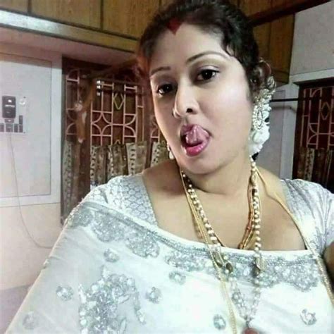 aunty xxx chut|Hardcore chut fucking of hot Indian aunty